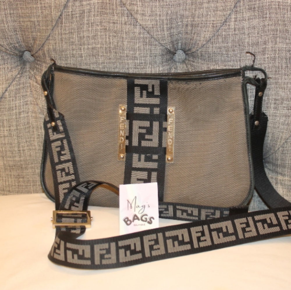 Fendi: Logo Strap Borsa Tape Monogram Mamma Zucca Crossbody Bag - Picture 7 of 14